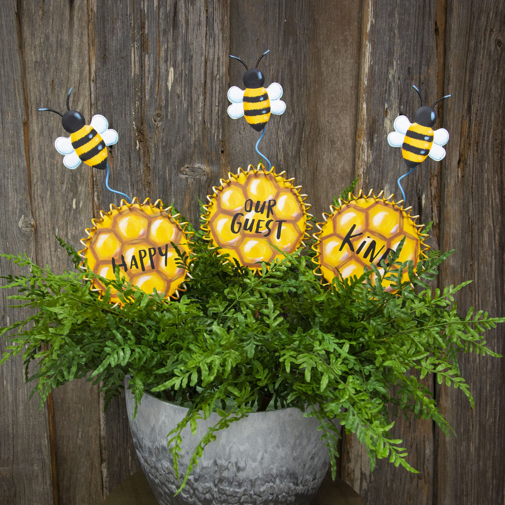 MaisyPlum on X: Bee Decorations - Honey Bee Home Decor - Bumble Bee Garden  Decor  #handmadehour  / X