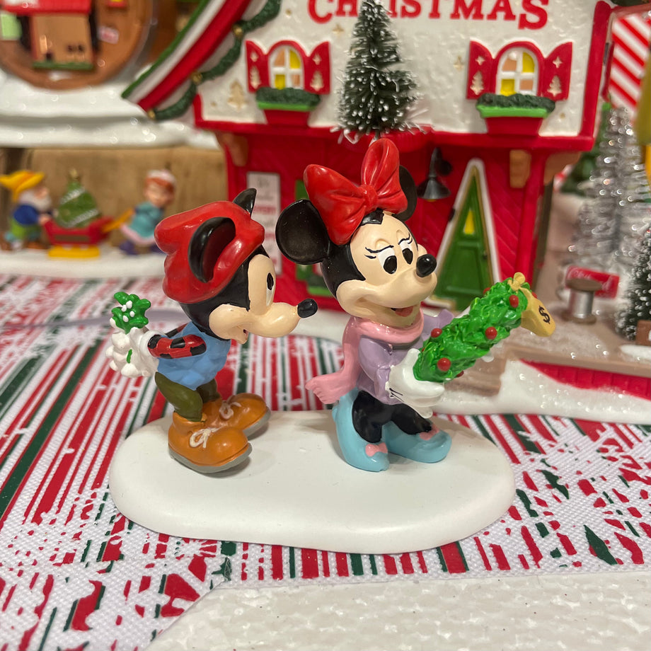 Dept 56 Minnie's House  Depatment 56 Disney Christmas Village